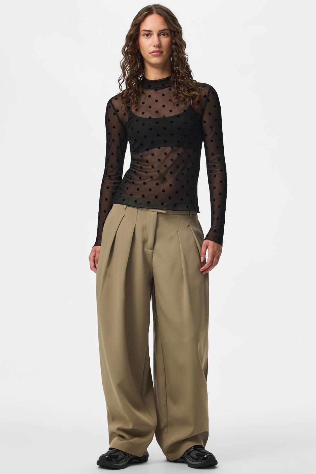 PIECES semi-transparante top met stippen - zwart