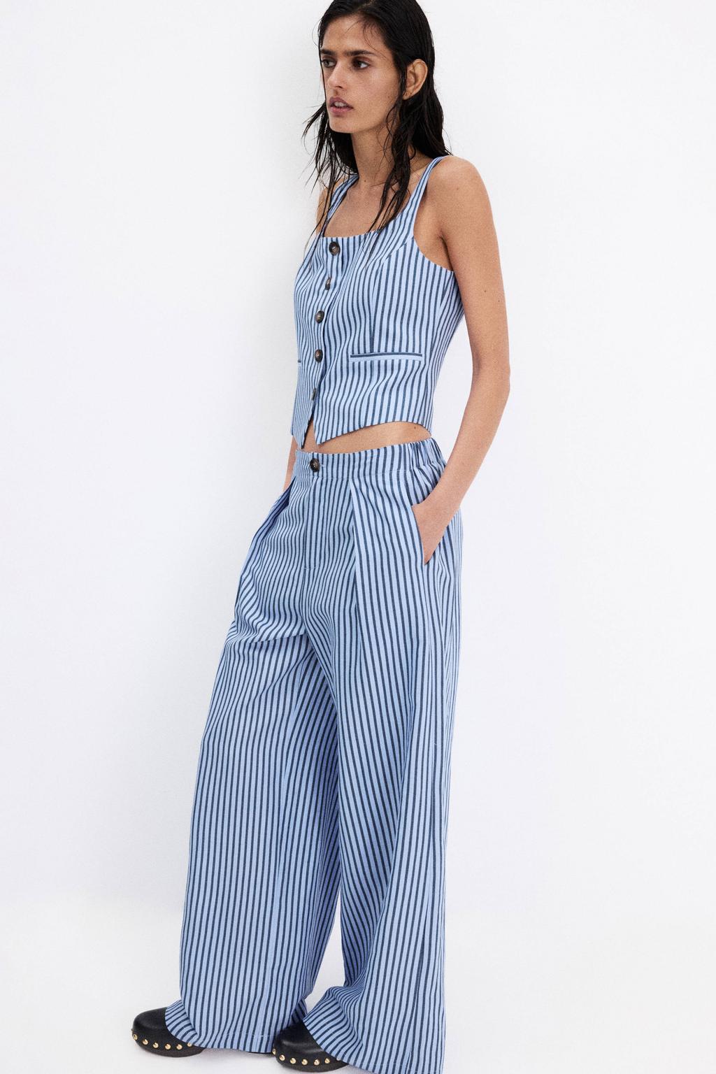 Blauwe dames Mango gestreepte top van viscose met vierkante hals