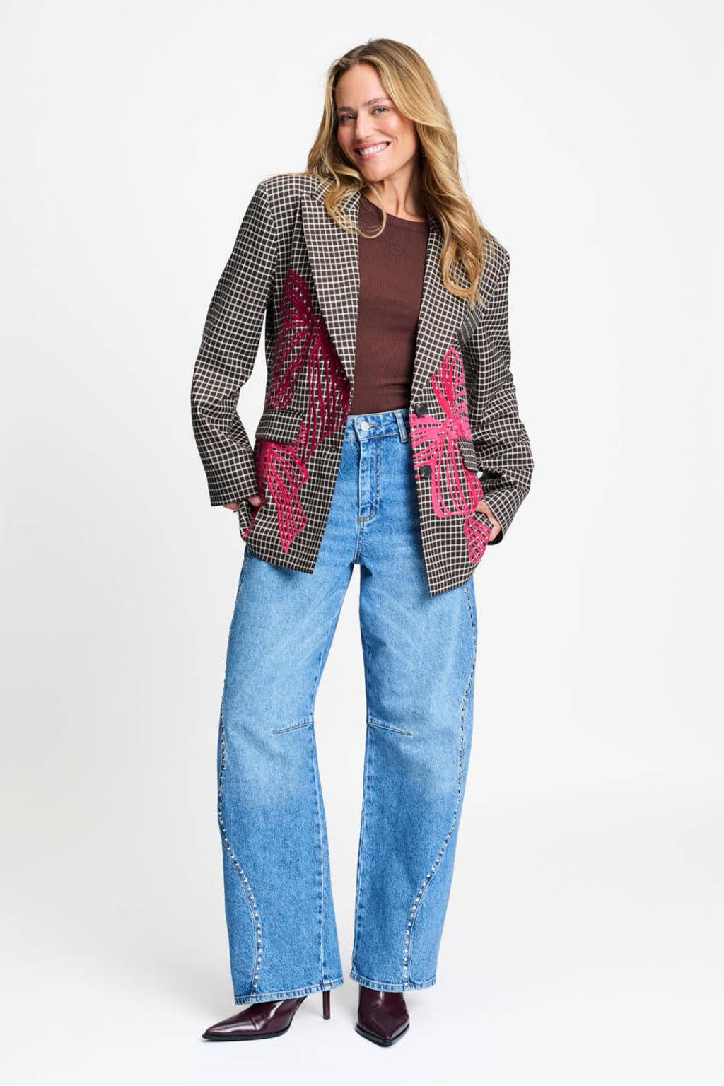 Bruin, beige en roze dames POM Amsterdam regular fit geruite blazer van polyester met lange mouwen, reverskraag en borduursels