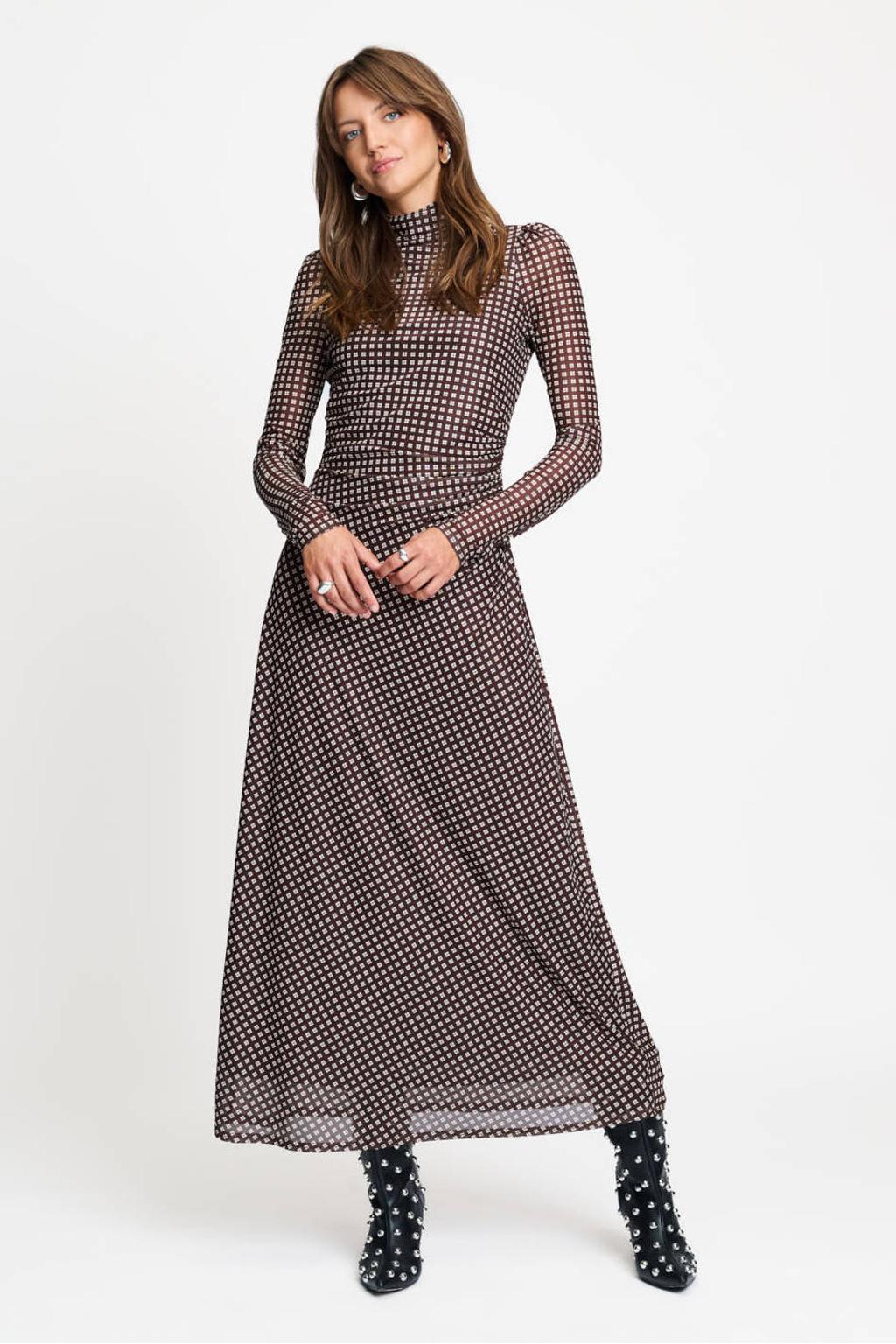 Bruin en beige dames POM Amsterdam geruite maxi jurk met plooien met lange mouwen en opstaande kraag