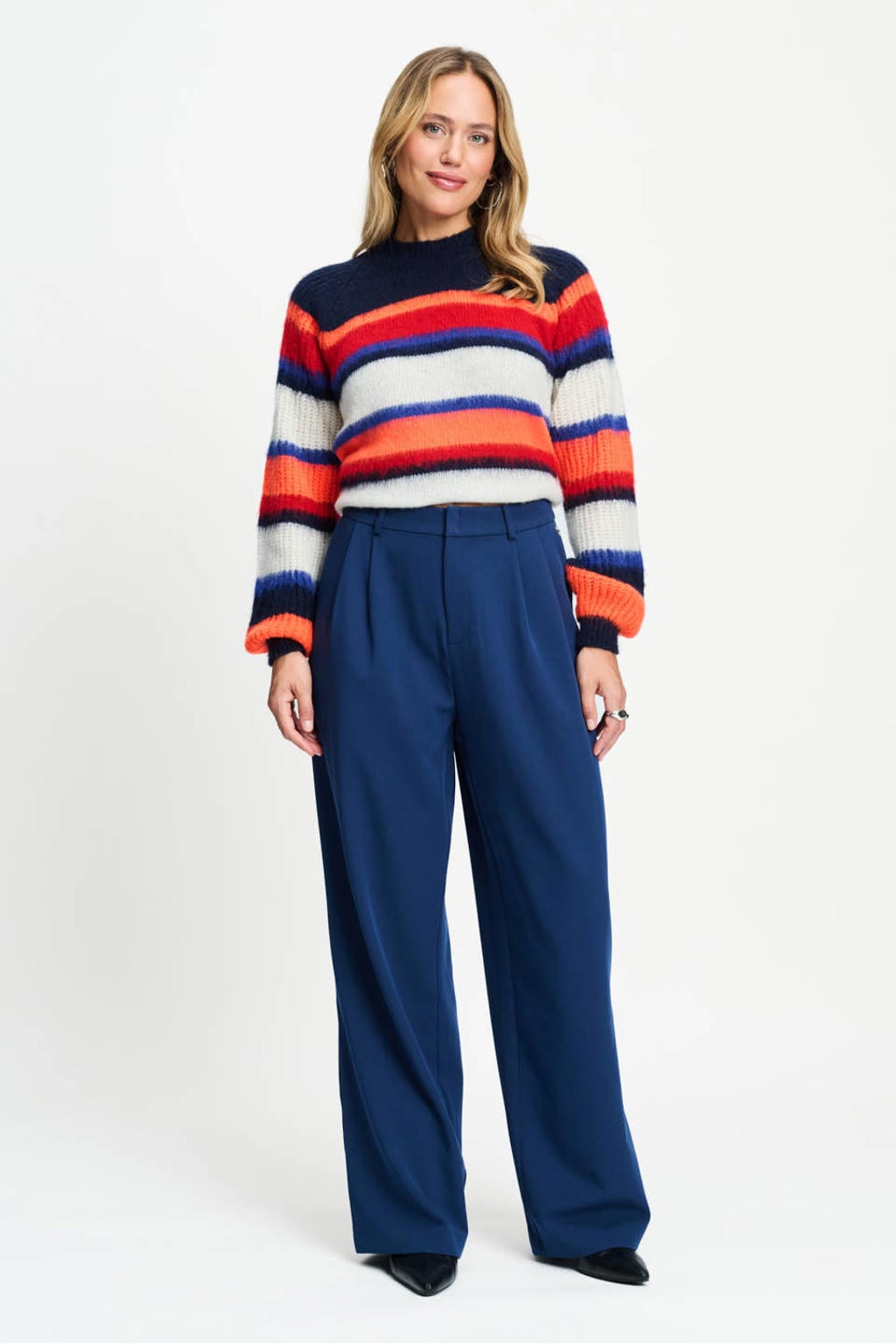 Donkerblauwe dames POM Amsterdam wide leg broek met rits, haak- en knoopsluiting en effen