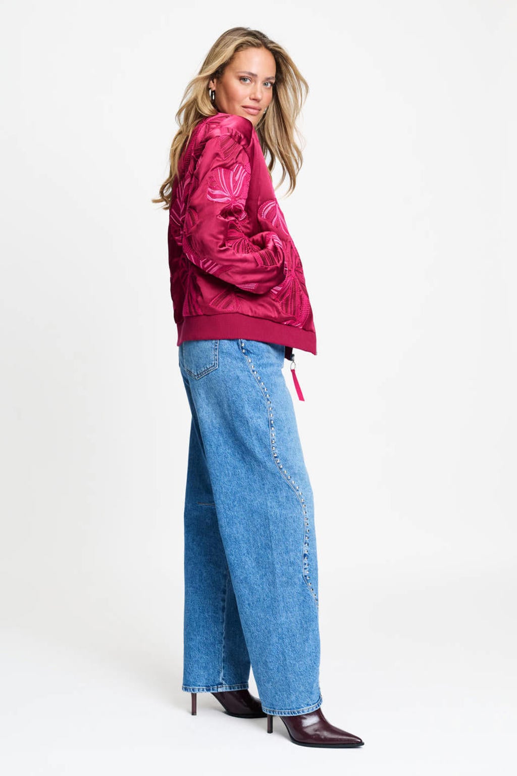 Donkerrood en roze dames POM Amsterdam bomberjack en print van polyester met lange mouwen, opstaande kraag en borduursels