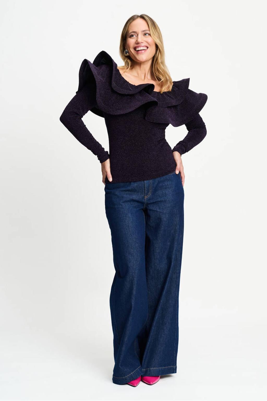 POM Amsterdam off shoulder aansluitende top met glitters - zwart