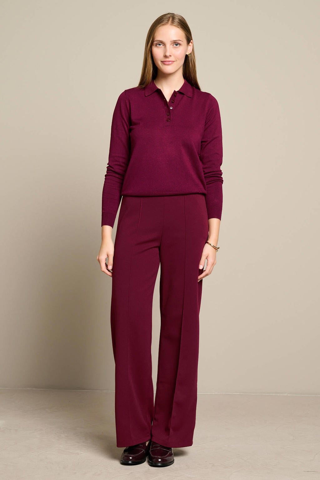 Donkerrode dames LOLALIZA straight leg broek met effen