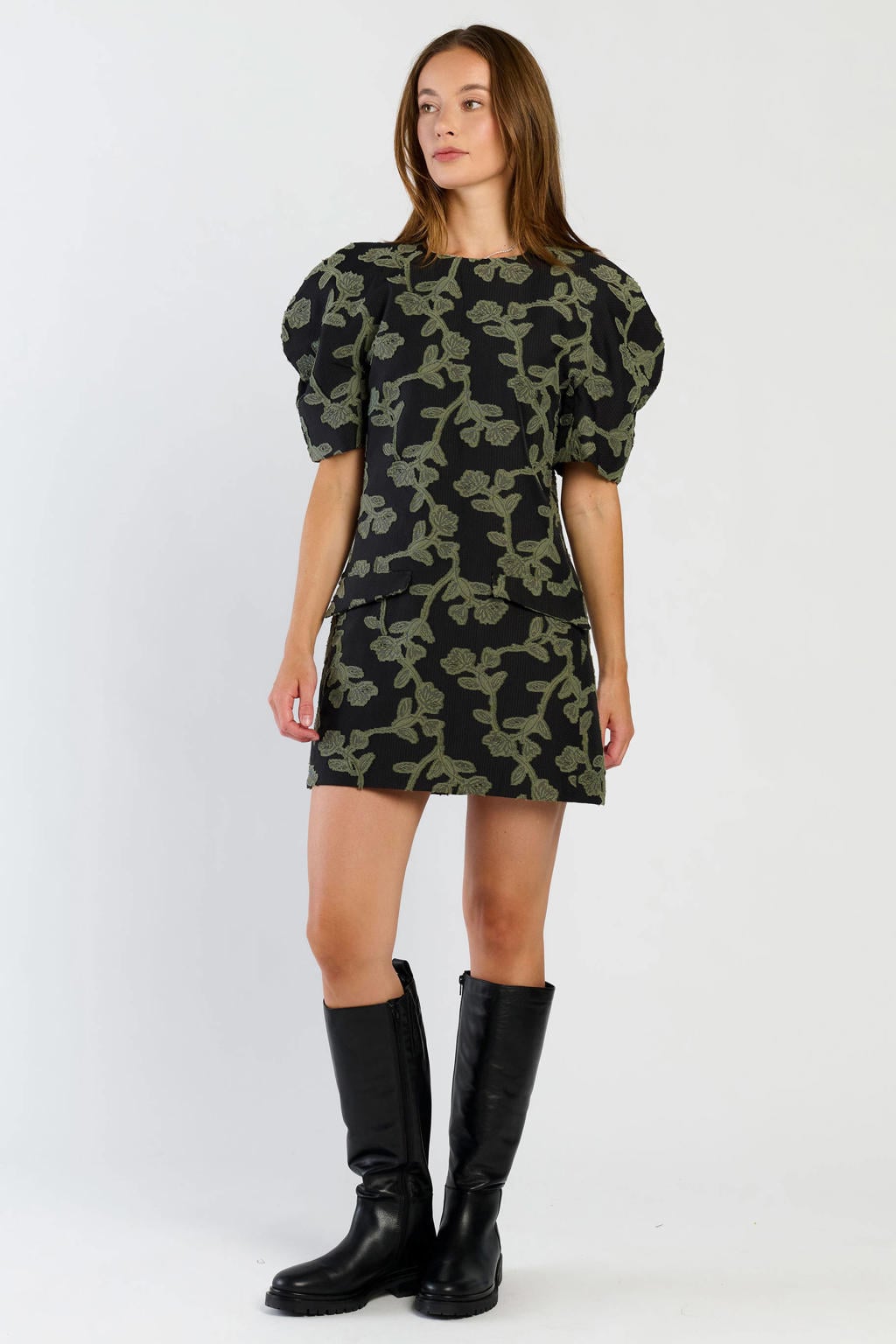 Zwart en groene dames Spooq the label gebloemde mini jurk met korte mouwen, ronde hals en ritssluiting