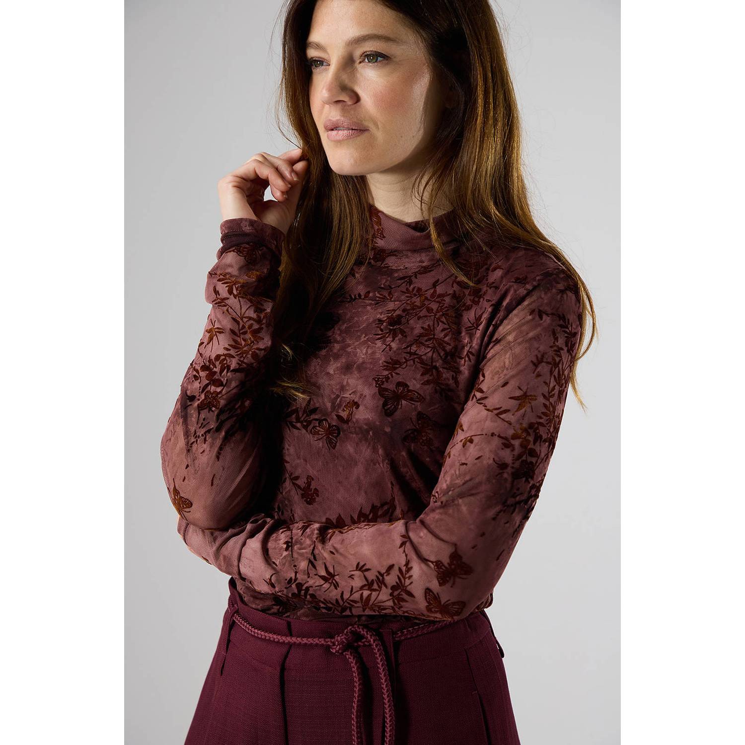LabeL DOT top met print donkerrood