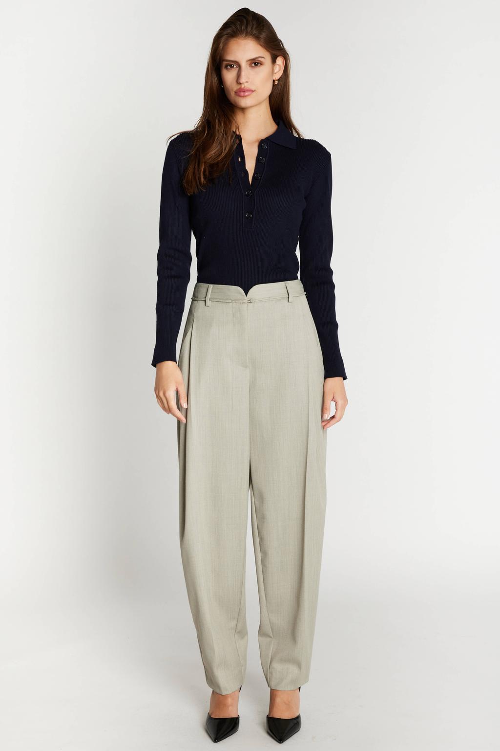 Grijze dames Bruuns Bazaar barrel broek met high waist, rits- en knoopsluiting en effen