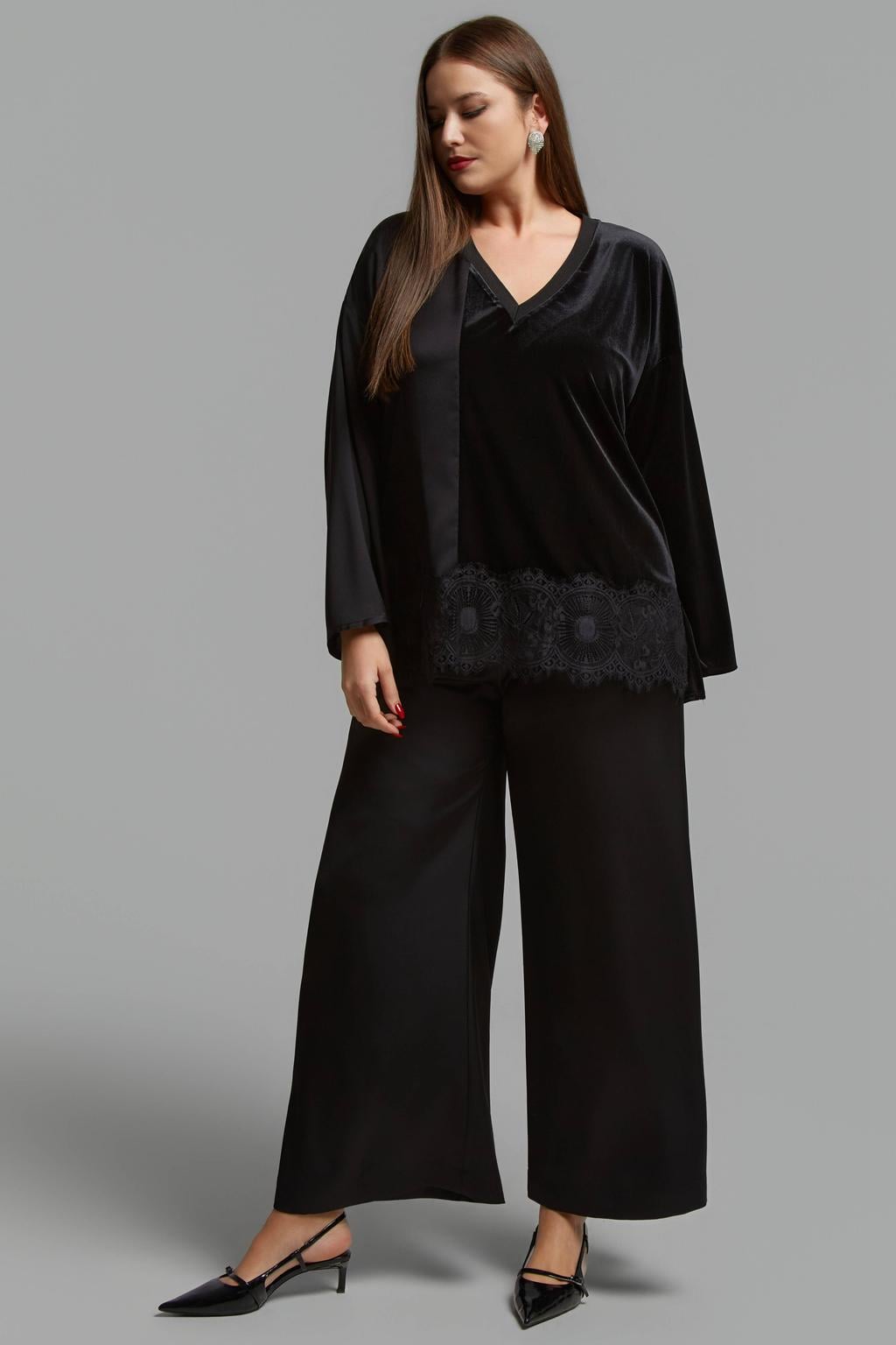 Mat Fashion Plus Size velours blouse - zwart
