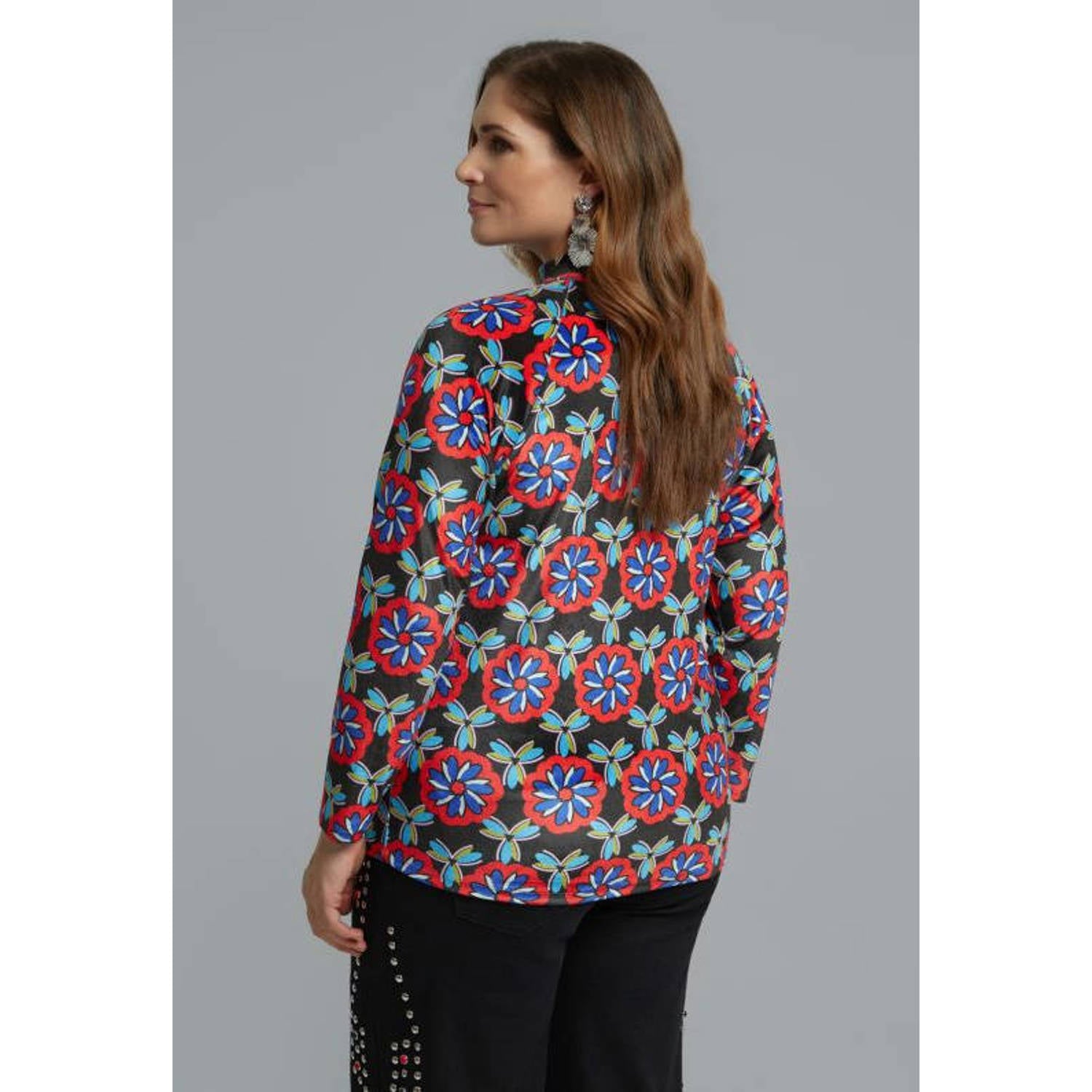 Mat Fashion Plus Size top met col en print rood blauw zwart
