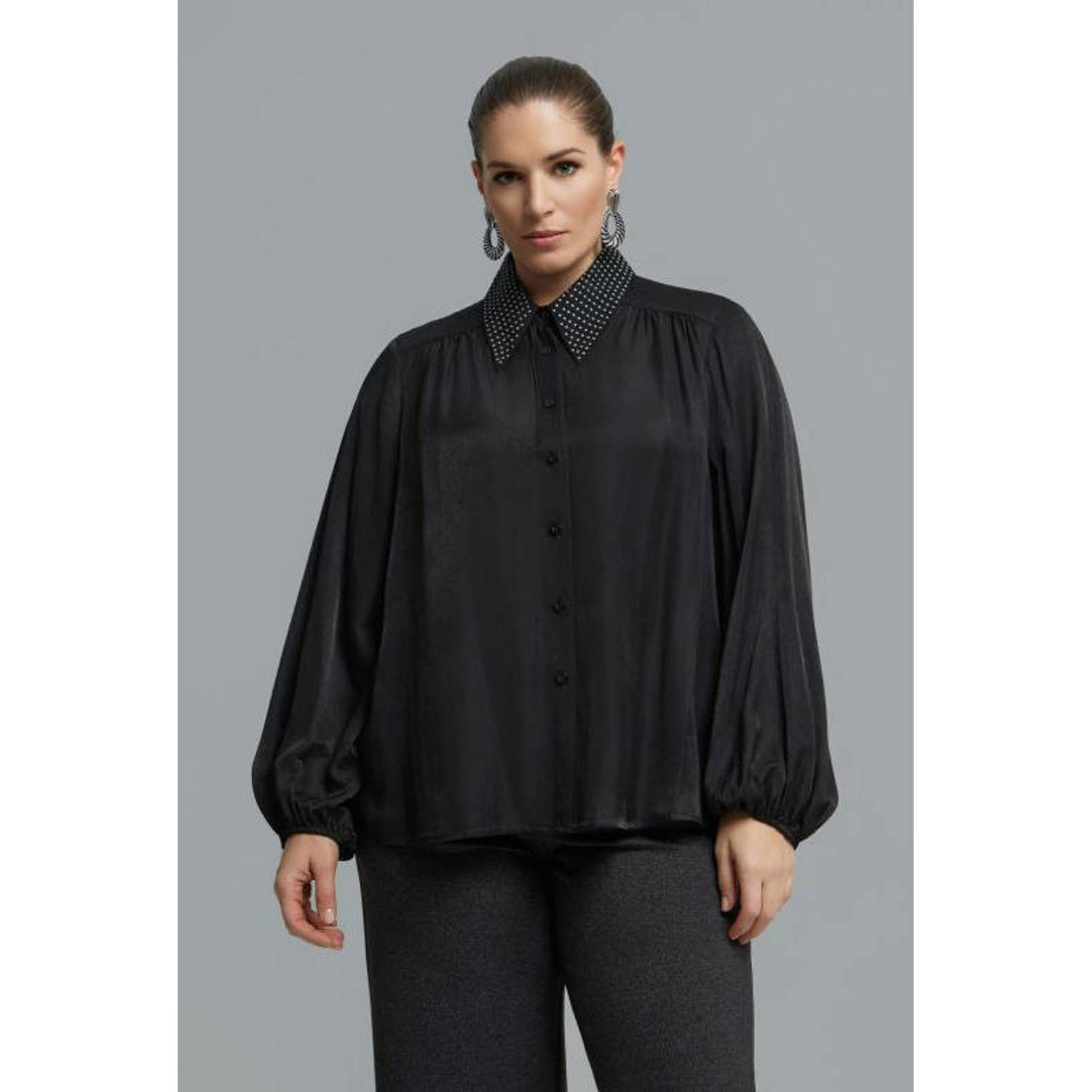 Mat Fashion Plus Size blouse met studs zwart