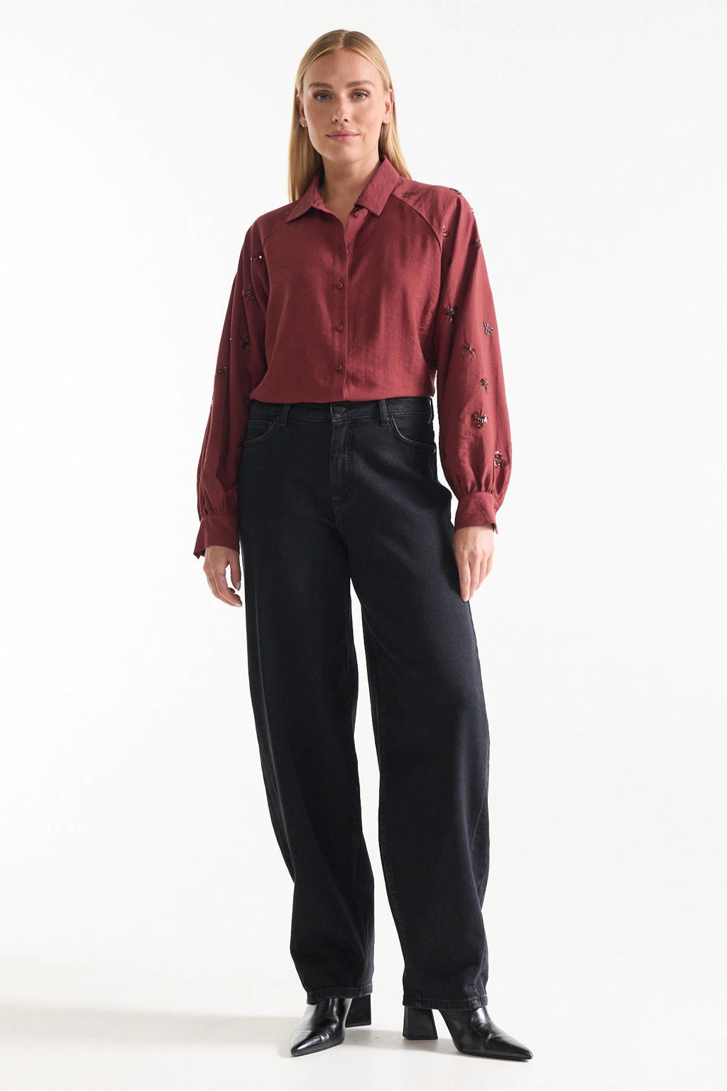 Donkerrode dames JANSEN Amsterdam blouse van viscose met effen, lange mouwen, klassieke kraag, knoopsluiting en pailletten