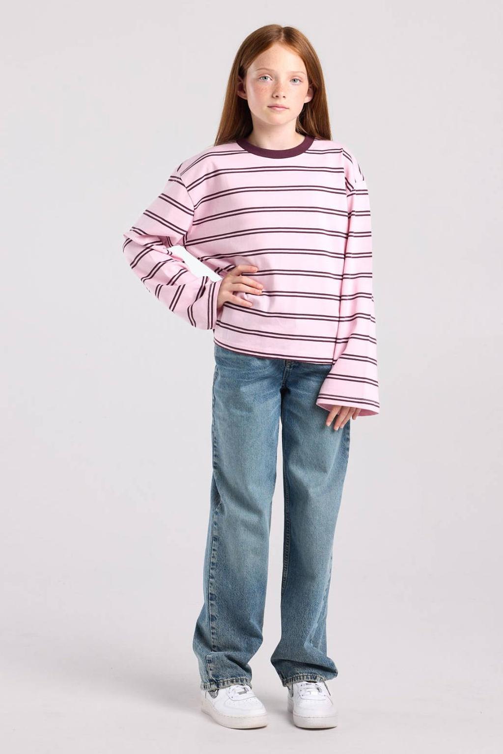 Lichtroze en donkerrode meisjes America Today gestreepte longsleeve van katoen met lange mouwen en ronde hals