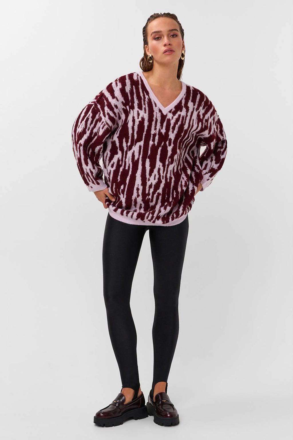 Donkerrode dames Studio AMAYA trui en wol van acryl met lange mouwen en V-hals