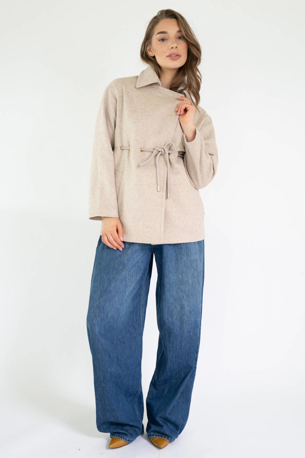 Beige dames Est'seven tussenjas van acryl met lange mouwen en klassieke kraag