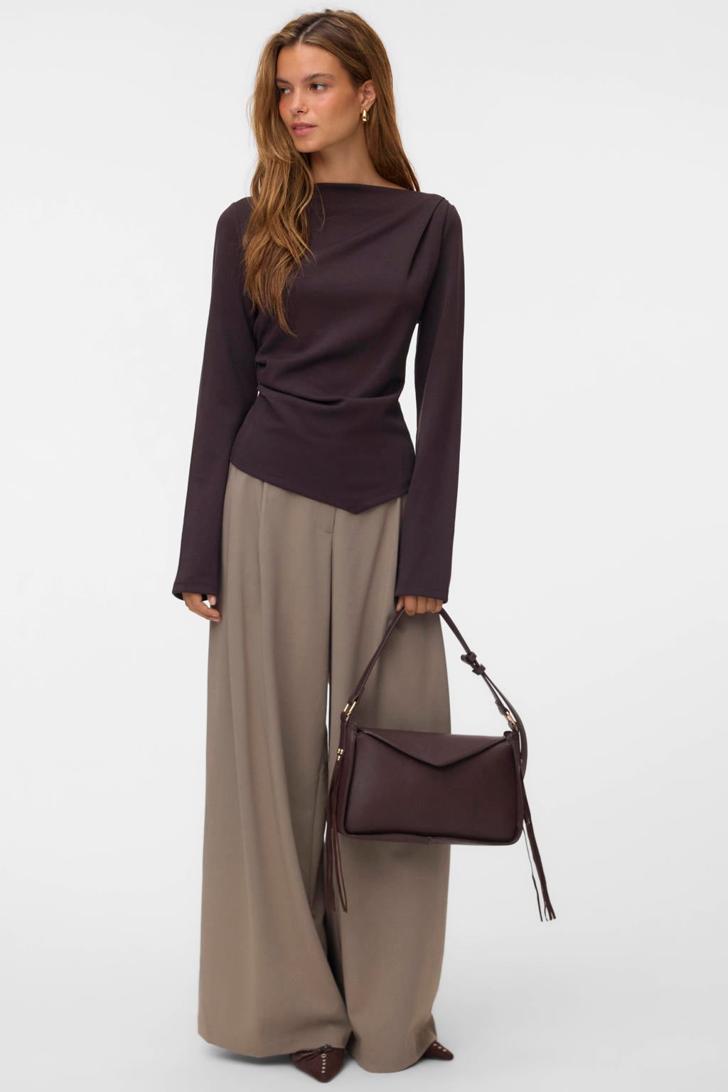 Donkerblauwe dames VERO MODA rechtvallende top van polyester met effen, lange mouwen en boothals