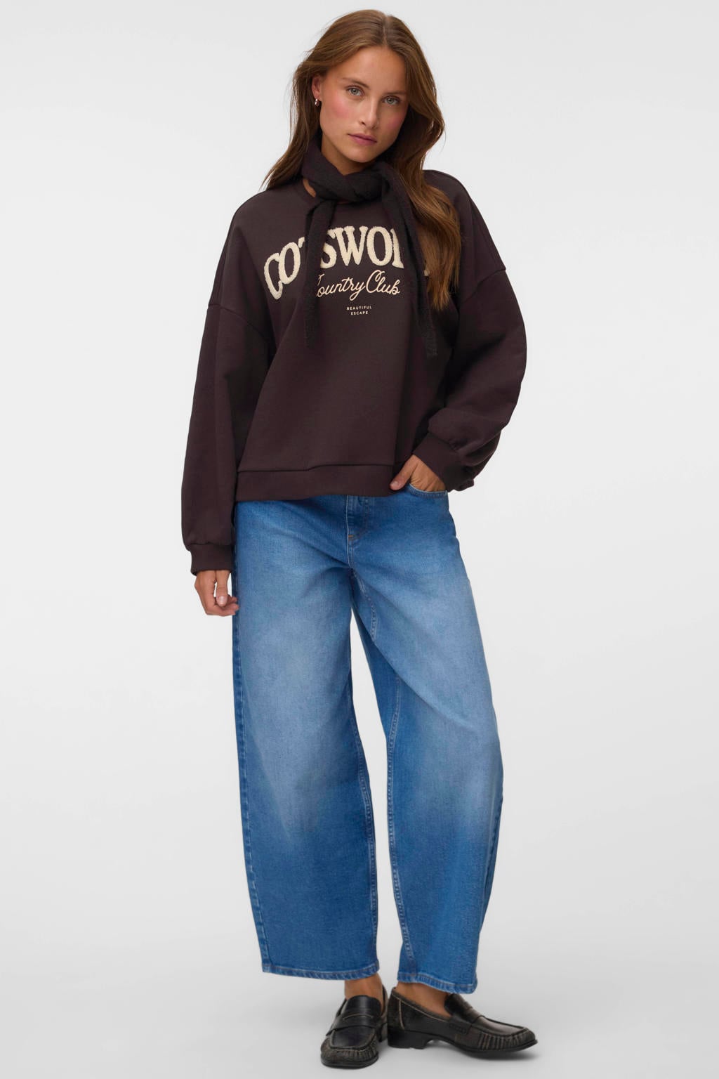 VERO MODA x Wehkamp trui met print - bruin