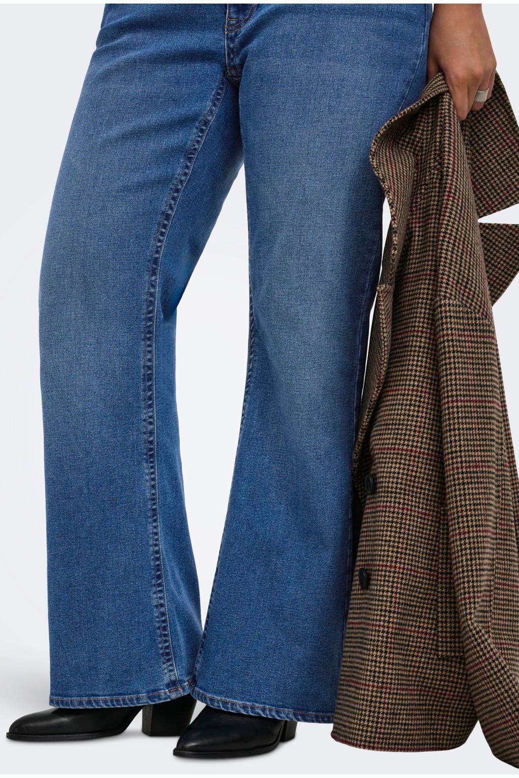 Medium blue denim dames ONLY CARMAKOMA Carphoebe Reg Back Poc Fla Pim852 Noos jeans van denim met effen