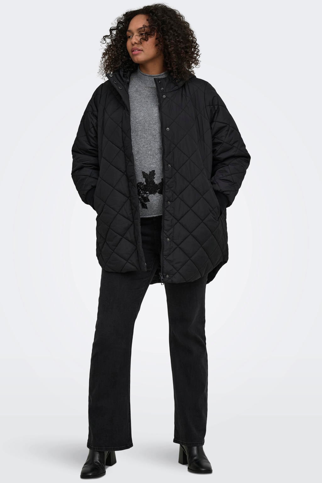 Zwarte dames ONLY CARMAKOMA quilted tussenjas Plus Size van polyester met effen, lange mouwen, reverskraag en knoopsluiting