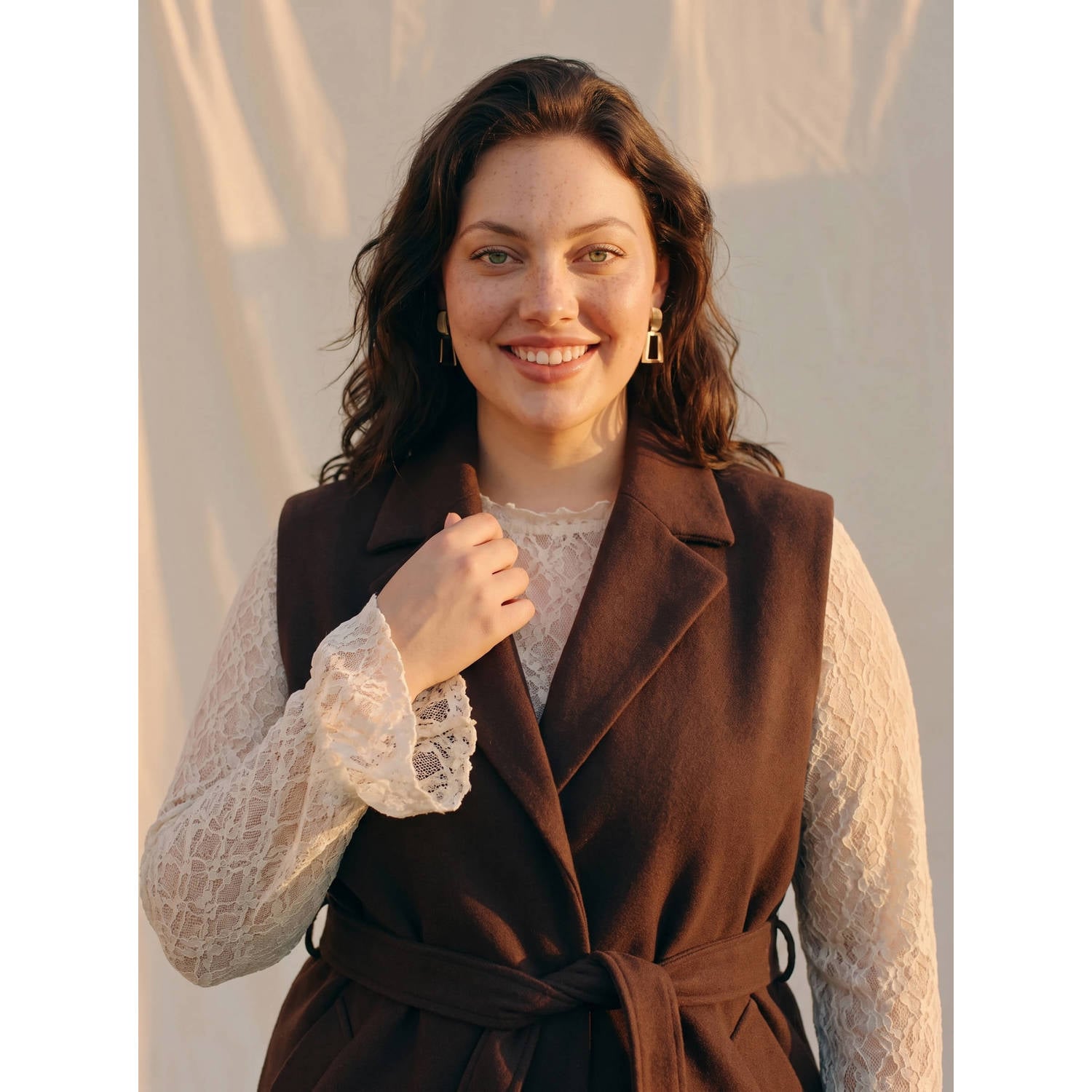 VERO MODA CURVE Plus Size gilet bruin
