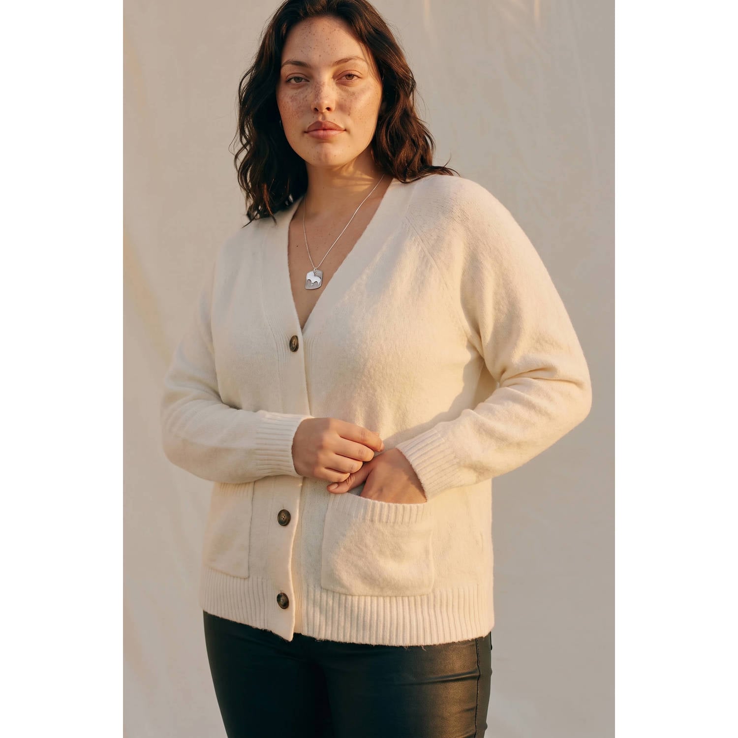 VERO MODA CURVE oversized gebreid vest met wol ecru