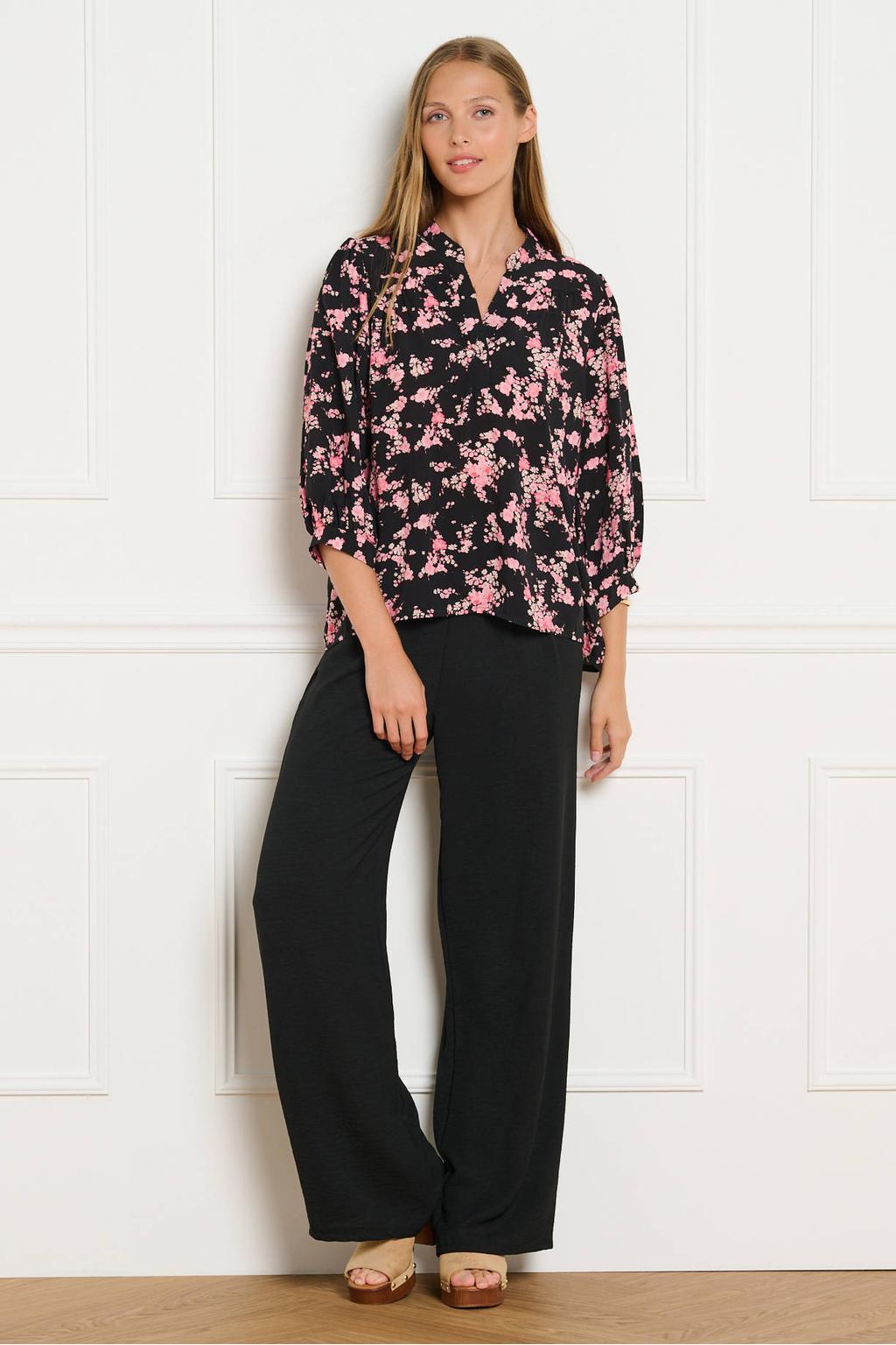 Zwart en roze dames LOLALIZA viscose gebloemde blouse met driekwart mouwen, klassieke kraag en knoopsluiting