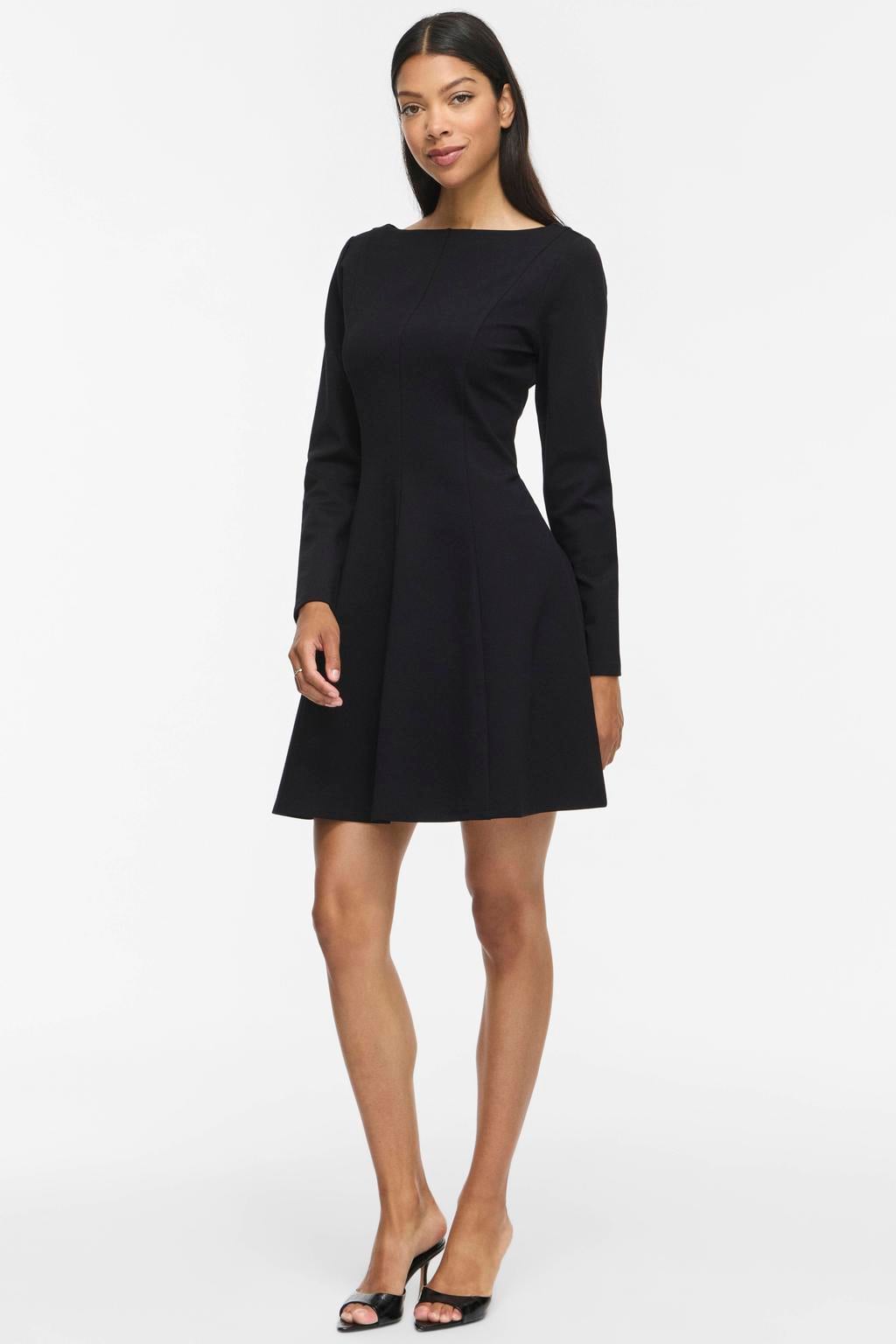Zwarte dames VILA Visiba Boat Neck L S Dress Noos korte jurk van textileen met effen, lange mouwen en boothals