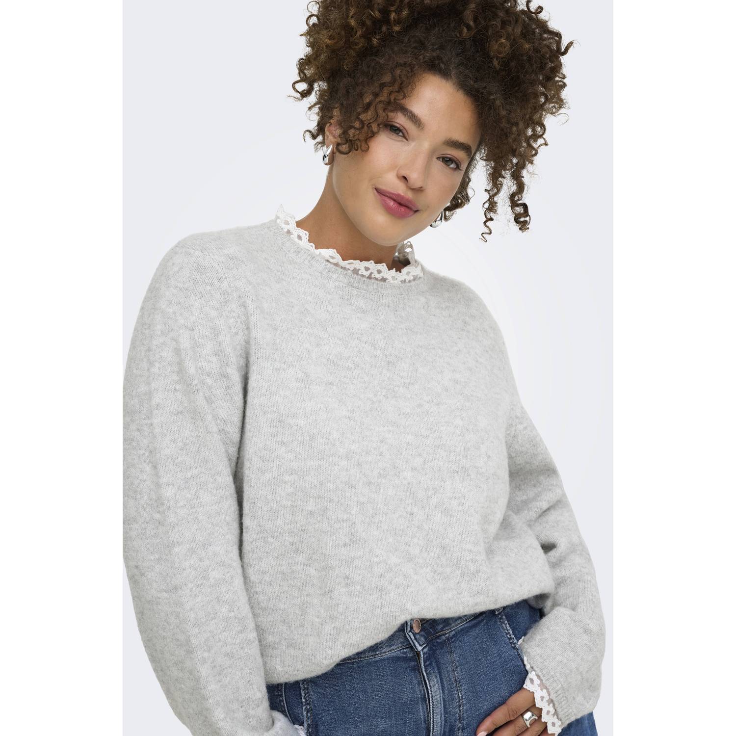 ONLY CARMAKOMA Plus Size gebreide trui met ruches en wol grijs