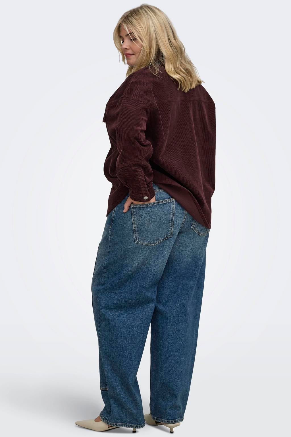 ONLY CARMAKOMA Carzoey Mw Barrel Studs Dnm Dot502 Plus Size jeans - donkerblauw