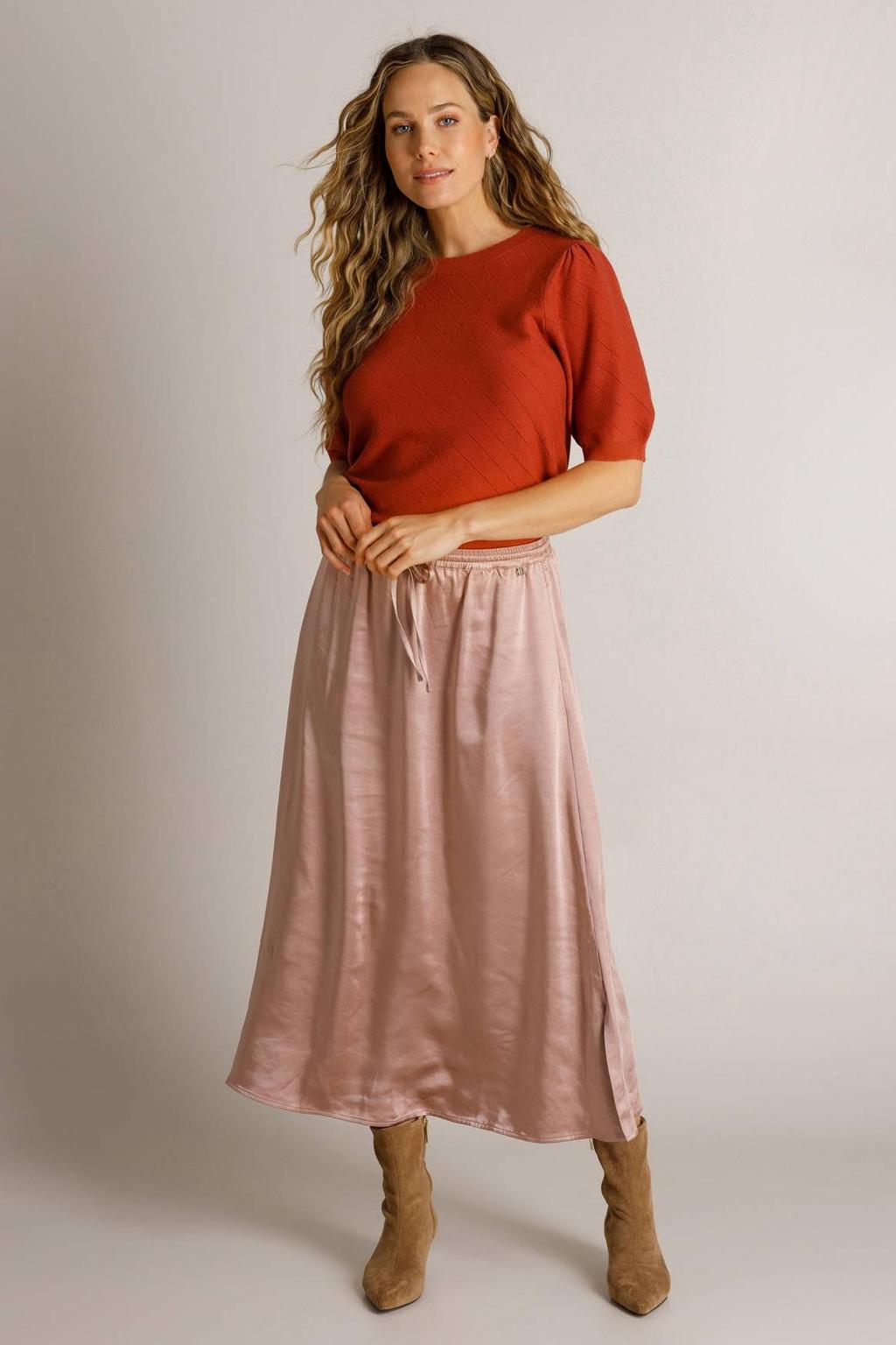 Rode dames Ivy Beau fijn gebreide top van viscose met effen, korte mouwen en ronde hals