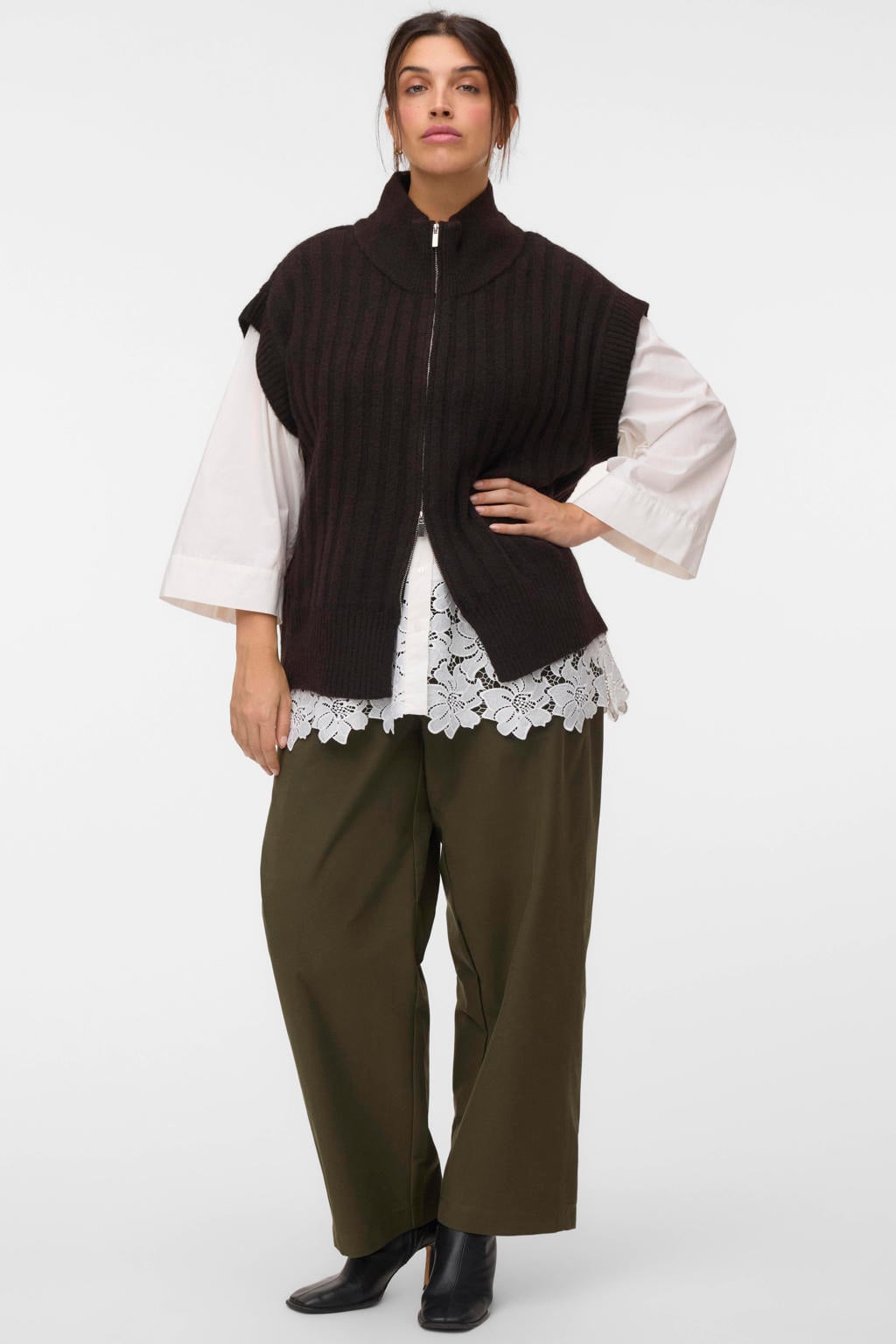 VERO MODA CURVE Plus Size gebreid vest met wol - donkerbruin