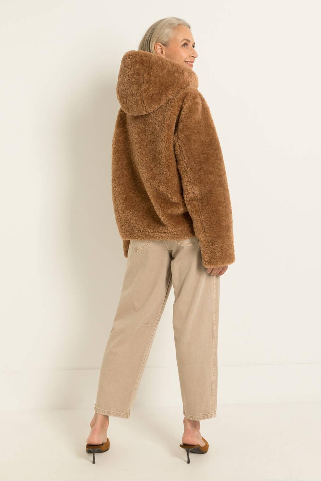 Camelkleurige dames Maura by Claudia Strater reversible jas van polyester met effen, lange mouwen en capuchon