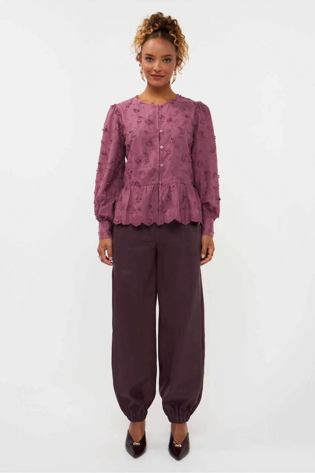 Roze dames Ydence top met effen, lange mouwen, V-hals en borduursels