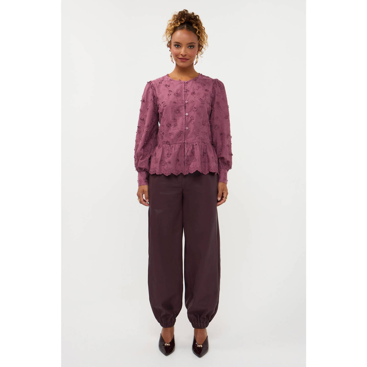 Ydence top met borduursels roze