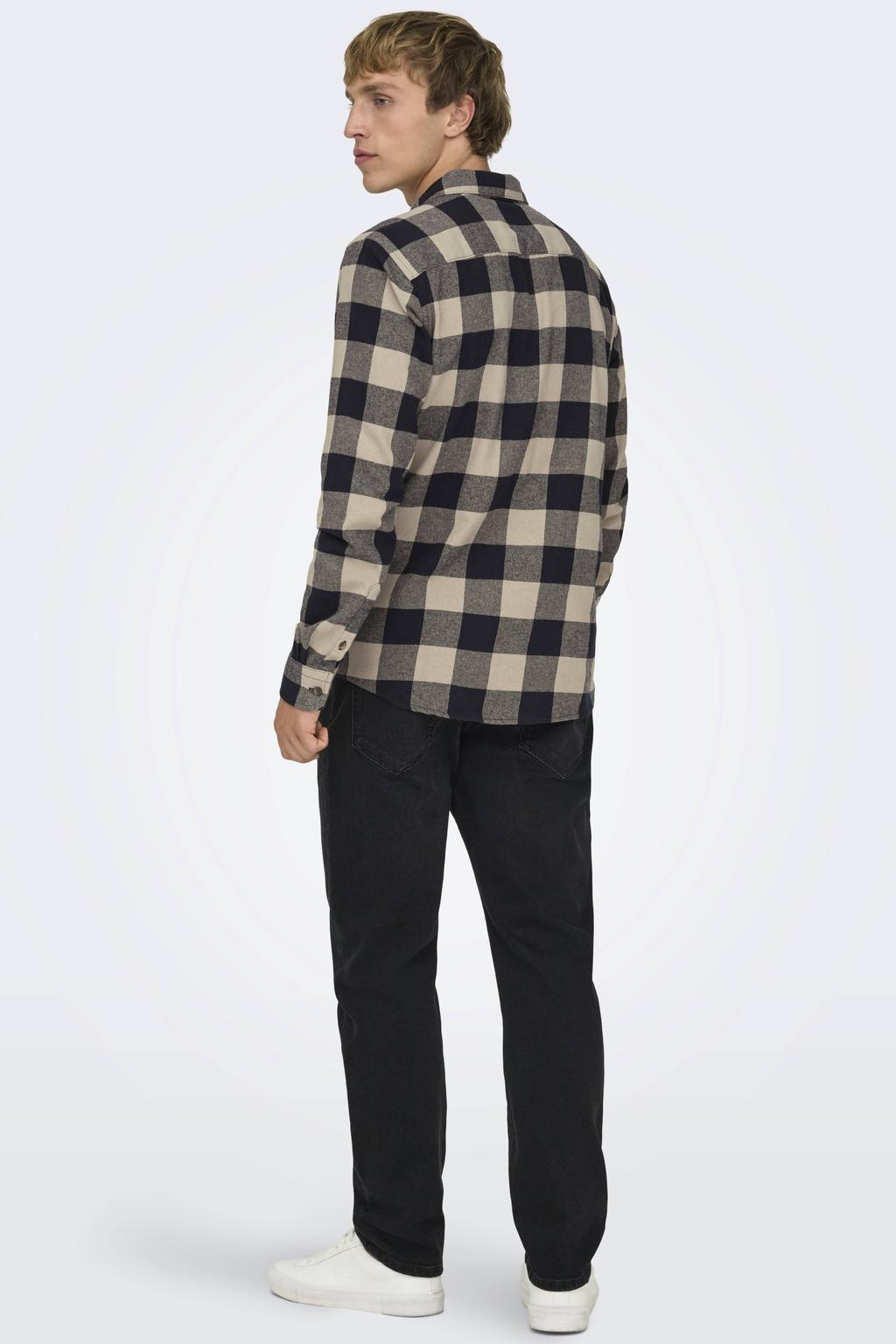 Beige heren ONLY & SONS slim fit geruit overhemd van katoen met lange mouwen en klassieke kraag