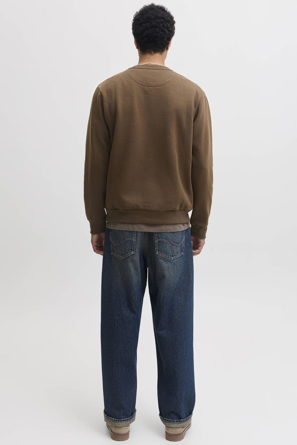 JACK & JONES ESSENTIALS relaxed fit sweater - bruin