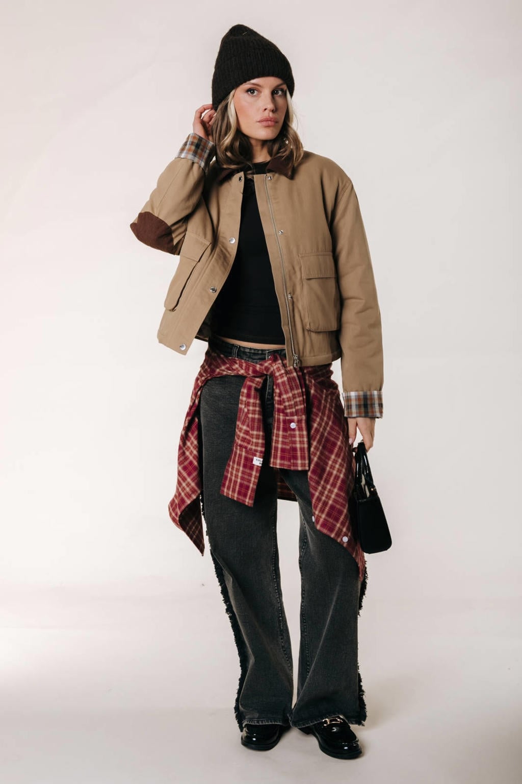 Camelkleurige dames Colourful Rebel van katoen met effen, lange mouwen, klassieke kraag, rits- en knoopsluiting en corduroy