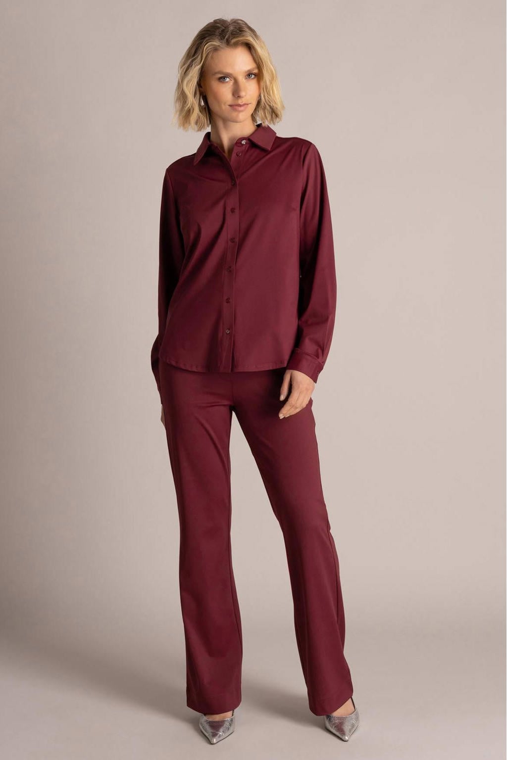 Donkerrode dames Yest flared broek van polyamide met regular waist, elastische tailleband en effen