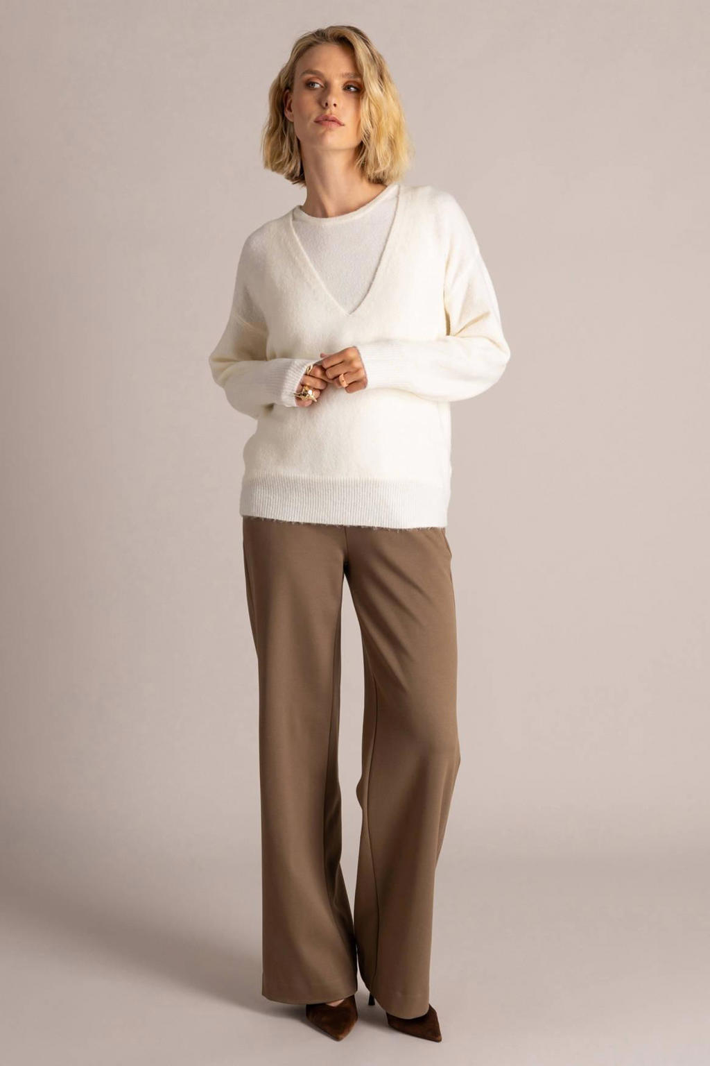 Yest gebreide trui met cut-out en wol - beige