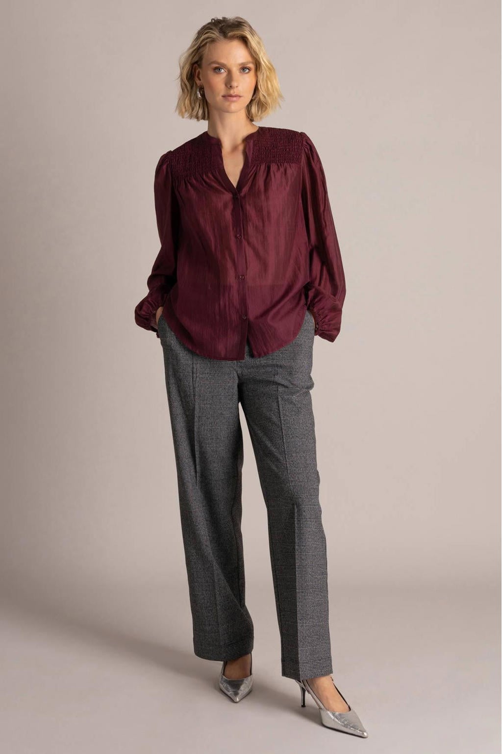 Rode dames Yest blouse van lyocell met effen, lange mouwen, ronde hals en knoopsluiting
