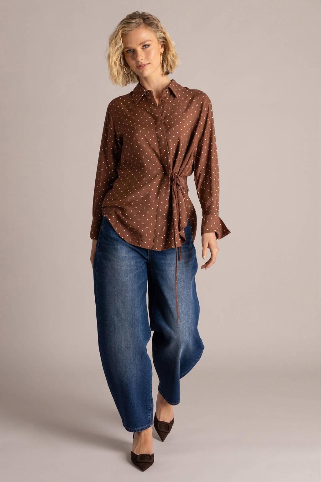 Bruine dames Yest blouse van viscose met lange mouwen, klassieke kraag en knoopsluiting