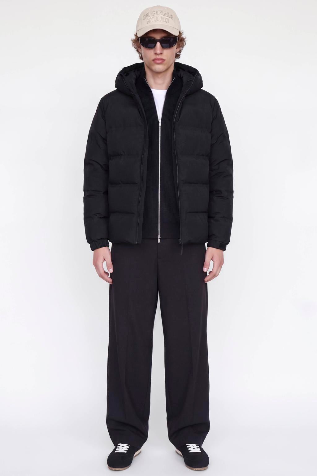 Zwarte heren JACK & JONES pufferjas van polyester met effen, lange mouwen, capuchon, ritssluiting en doorgestikte details