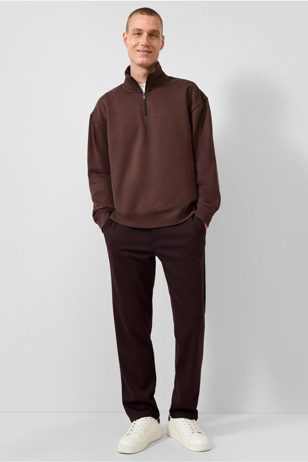 Donkerblauwe heren QS relaxed fit sweater met effen, lange mouwen, opstaande kraag en geribde boorden