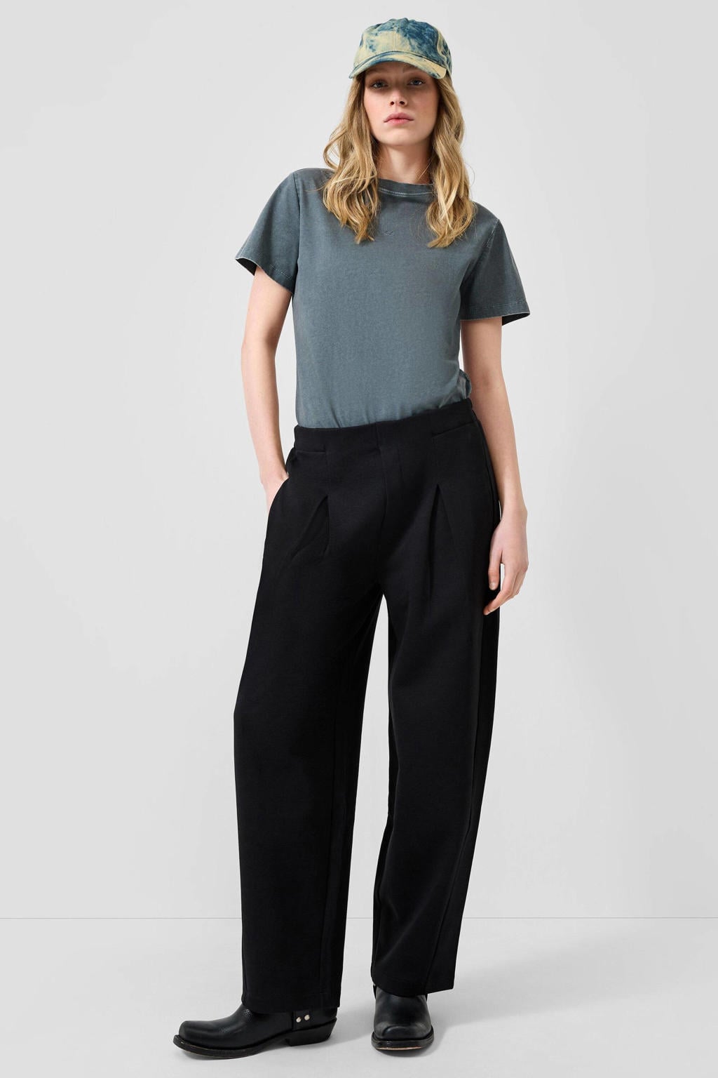 Zwarte dames QS relaxed fit broek van katoen met regular waist, rits, haak- en knoopsluiting en effen
