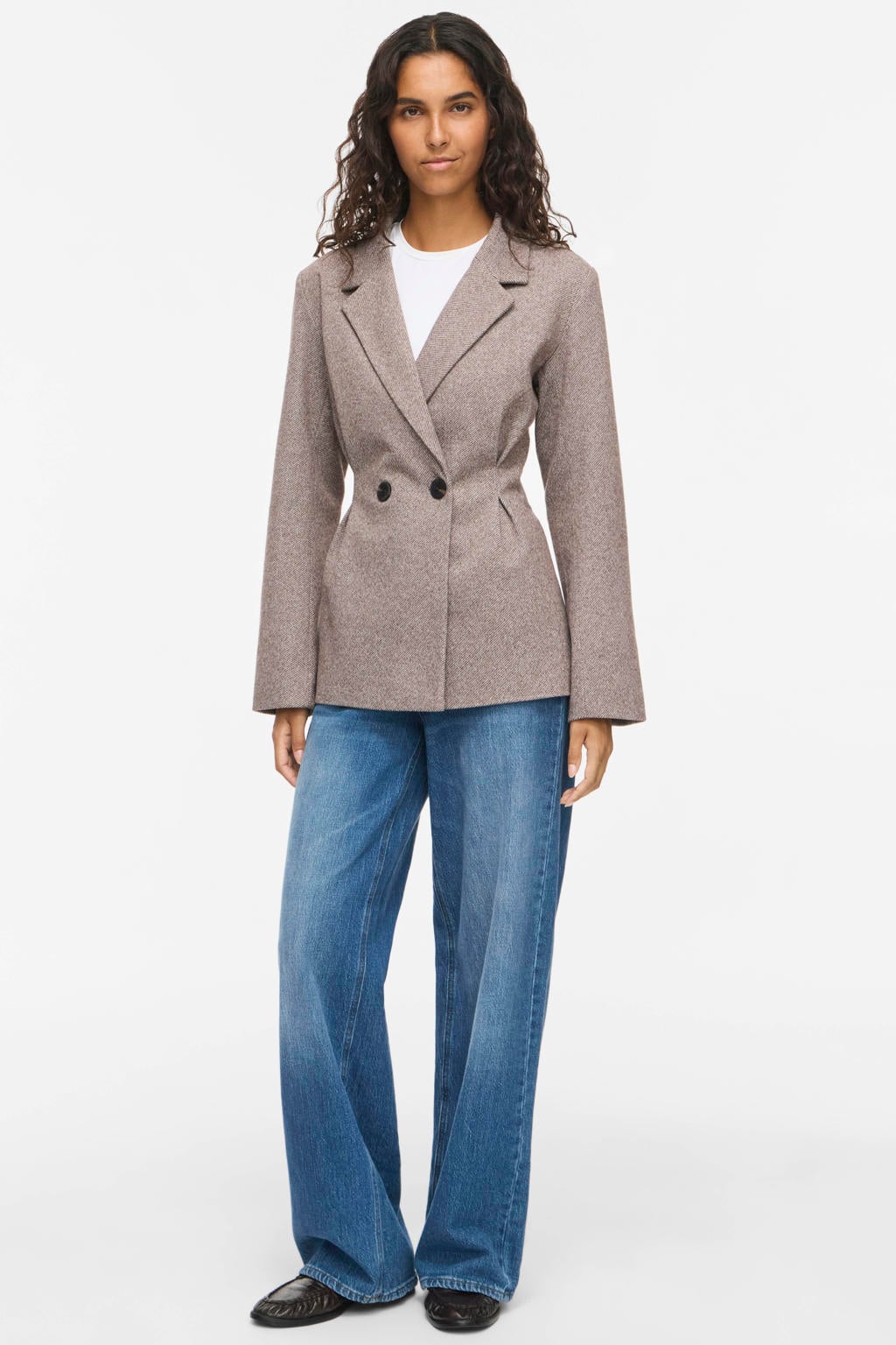 Bruin en ecru dames VILA getailleerde gemêleerde blazer van polyester met melée print, lange mouwen, reverskraag, knoopsluiting en plooien