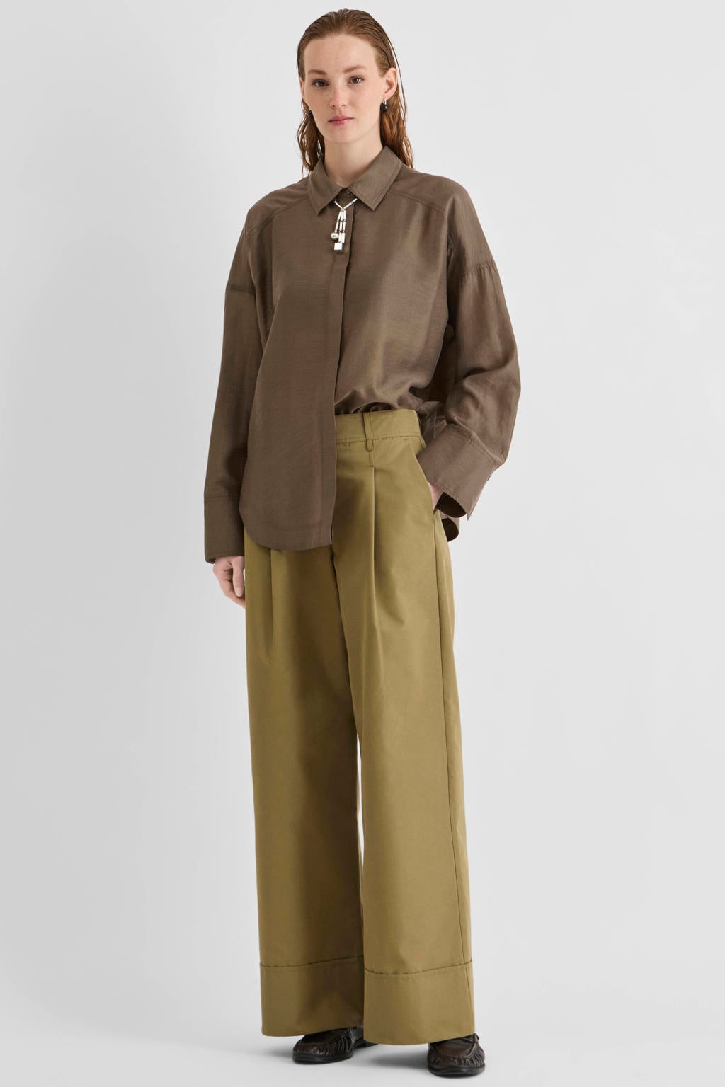Olijfgroene dames ROUGE EDIT wide leg casual broek van katoen met high waist, rits- en haaksluiting en effen