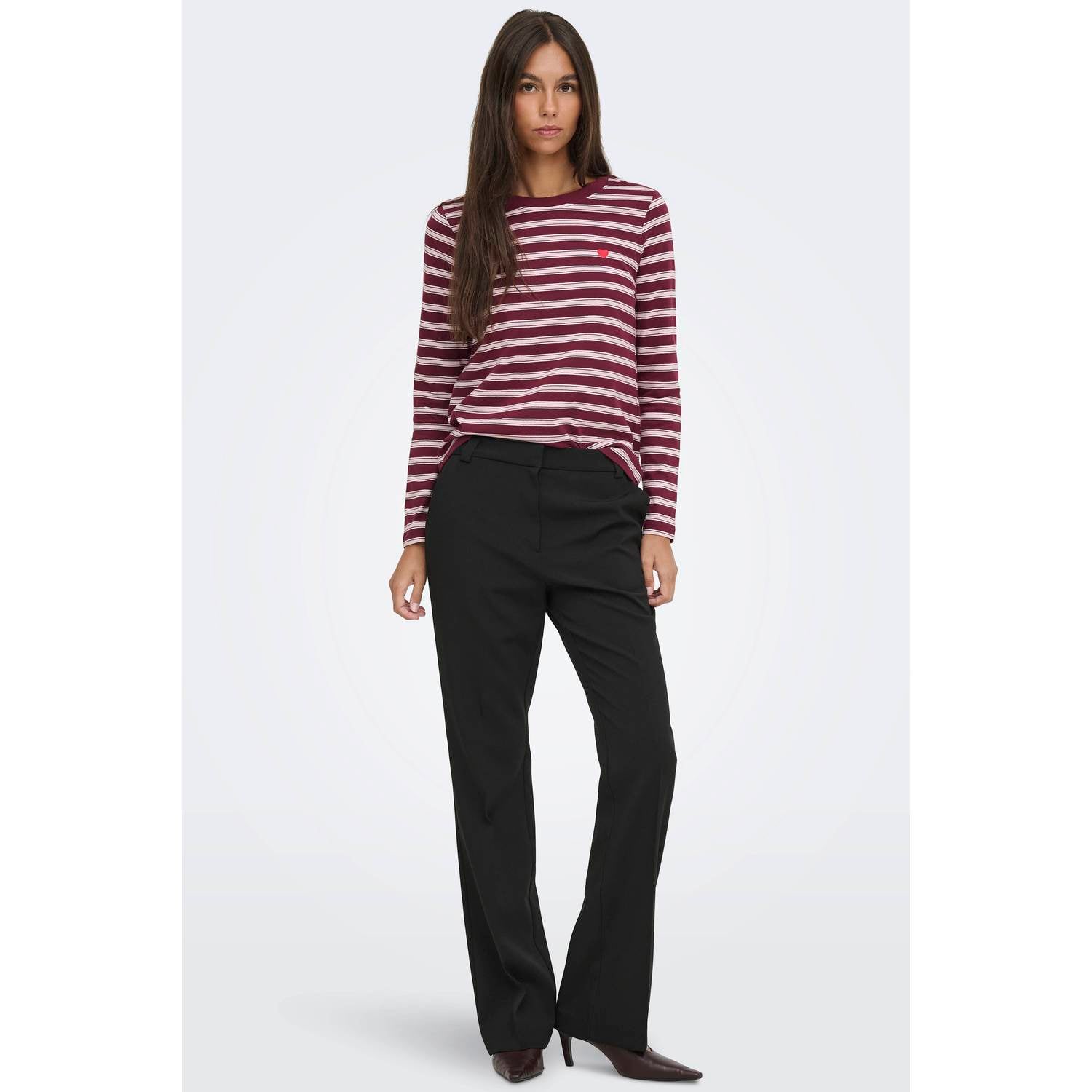 JDY gestreepte top met borduursels blauw rood