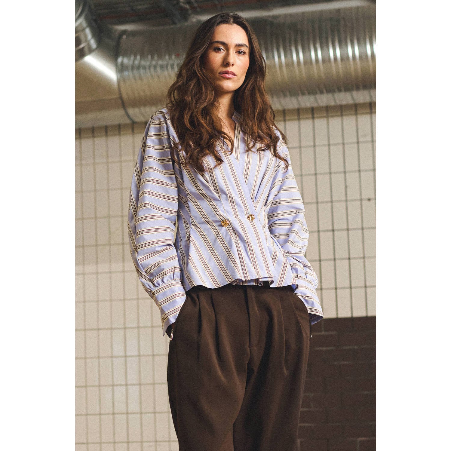 Gossia getailleerde gestreepte blouse blauw