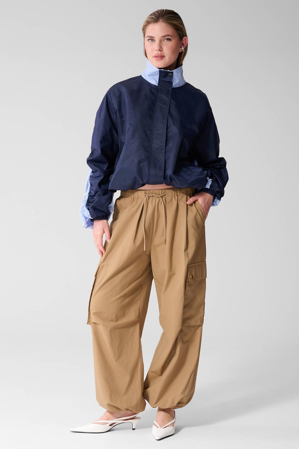 Camelkleurige dames Shoeby ballon cargobroek van katoen met regular waist, elastische tailleband met koord en effen