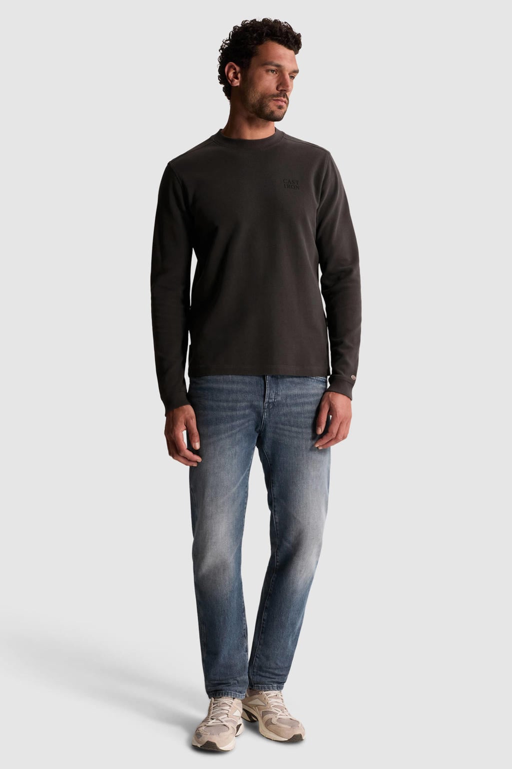 Donkerblauwe heren Cast Iron regular fit longsleeve van katoen met effen, lange mouwen en textuur
