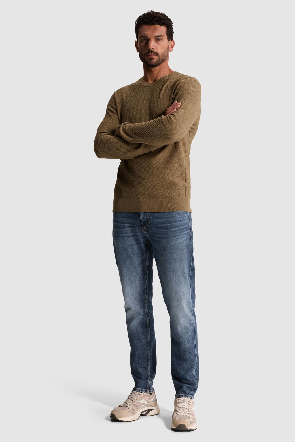 Lichtbruine heren Cast Iron regular fit gebreide trui van viscose met effen en lange mouwen